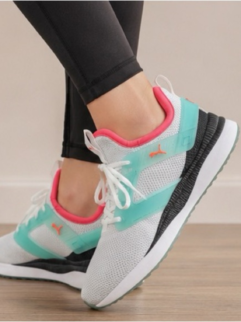 Puma Pacer Next Excel White Aqua Coral Sneakers Women’s 7 (fits 6.5)